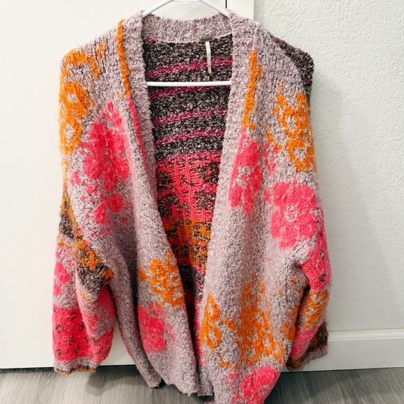 Free People floral Sweater - Gather Me Close Cardigan - Picture 2 of 4